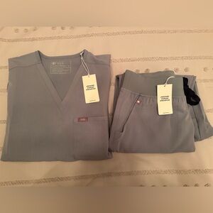 FIGS Blue Scrub Set NEW WITH TAGS